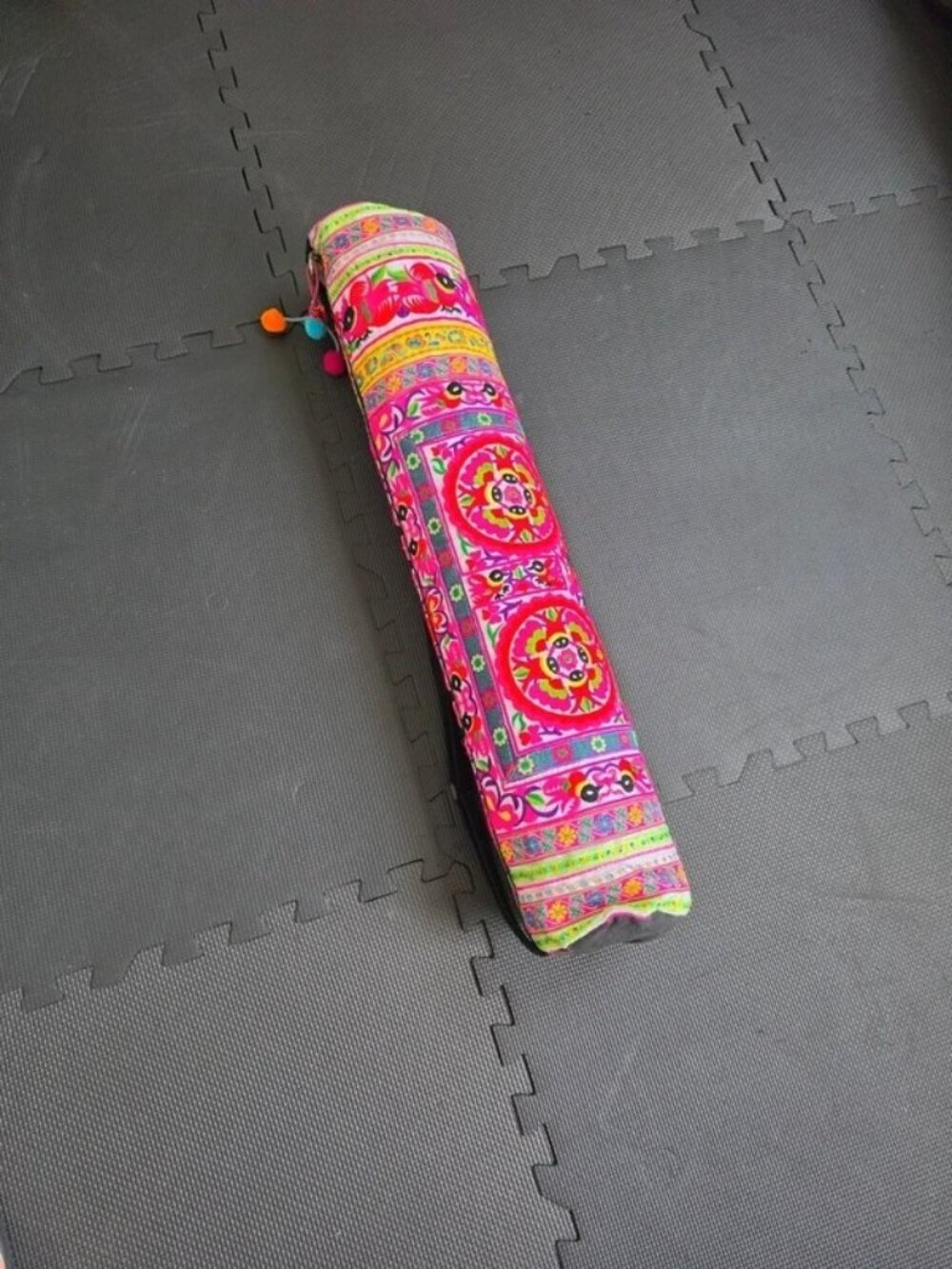Handcrafted Hmong tribal embroidered Yoga Mat Bag, Pre Owned l